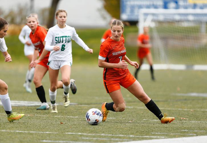 South Hadley’s Lauren Marjanski (7) maneuvers the ball against Sutton in the second half of the MIAA Division 4 girls soccer championship Saturday at Doyle Field in Leominster.